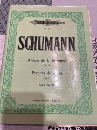 8 libros diferentes para Partituras de Piano