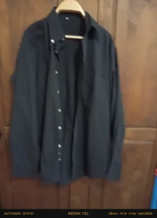 Camisa de vestir negra para caballero