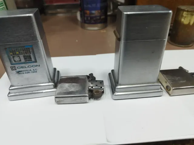Mecheros Zippo de mesa