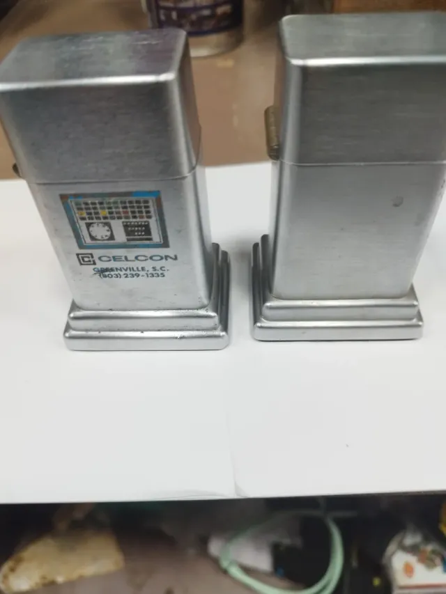 Mecheros Zippo de mesa
