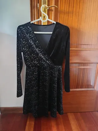 Vestido fiesta negro lentejuelas plateadas