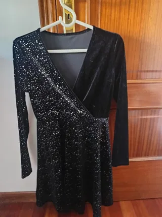 Vestido fiesta negro lentejuelas plateadas