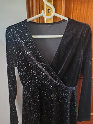 Vestido fiesta negro lentejuelas plateadas