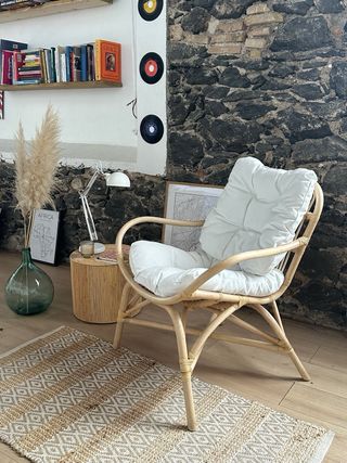 Sillón Ratán Makena SKLUM como nuevo