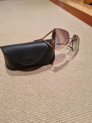 Gafas de sol Guess plateadas multicolor. ORIGINAL