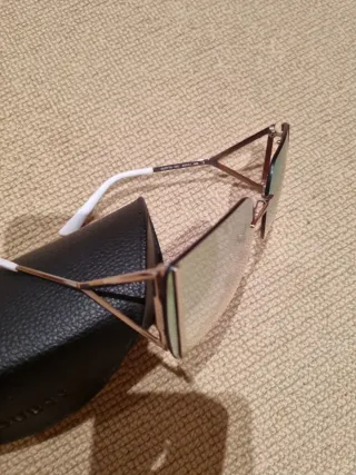 Gafas de sol Guess plateadas multicolor. ORIGINAL