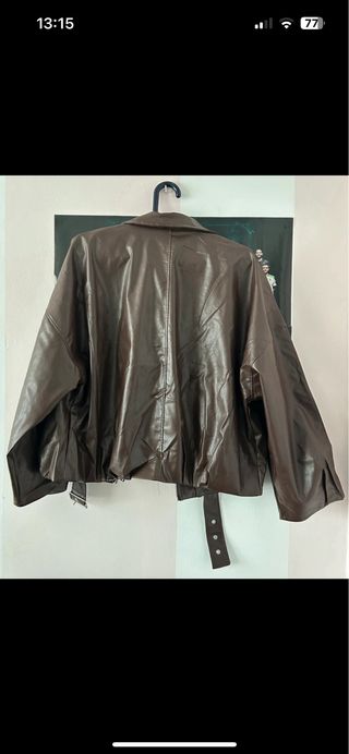 Chaqueta de cuero marrón