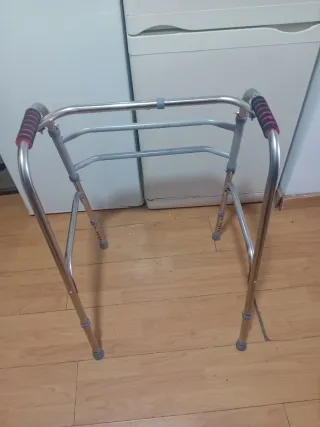 4 caminadores para adultos en perfecto estado