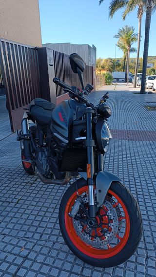 KM0 DUCATI MONSTER 937