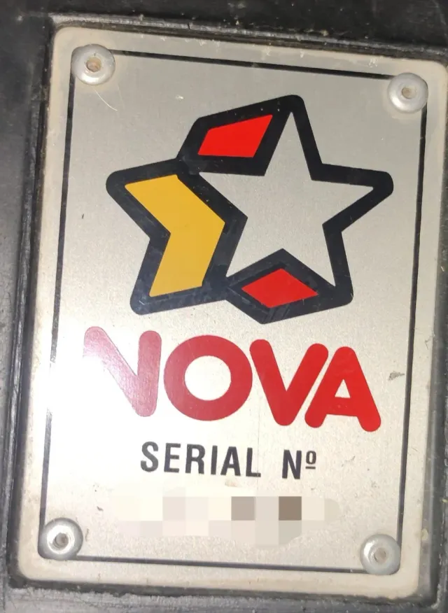 Canoa Indy 460. Con número de serie