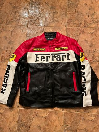 Chaqueta Ferrari F1 Vintage Roja Blanca Negra Y2K