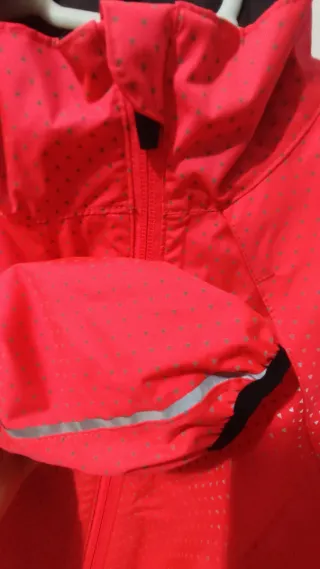 Cortavientos impermeable mujer