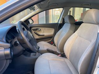 SEAT Ibiza 5P 2002 1.4i 100CV Gasolina!!!