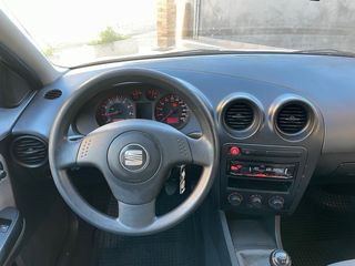 SEAT Ibiza 5P 2002 1.4i 100CV Gasolina!!!