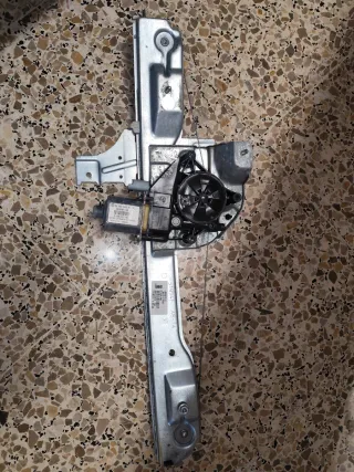 Elevalunas Delantero Derecho Peugeot/ Citroen