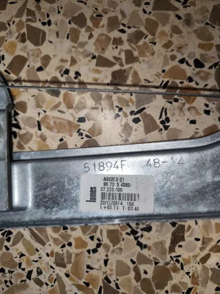 Elevalunas Delantero Derecho Peugeot/ Citroen