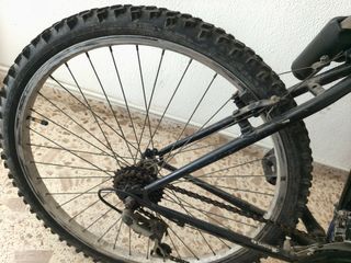 Bicicleta Montaña Azul y Negra