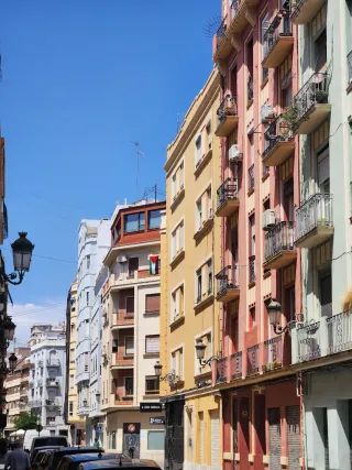 Traspaso tienda Ropa Vintage Russafa