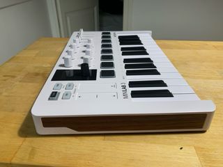 Controlador MIDI Arturia MiniLab 3