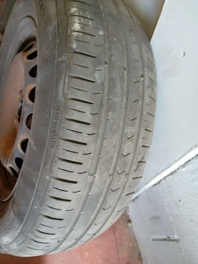 Neumático Continental 195/65 R 15