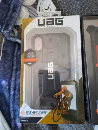 Funda UAG Monarch iPhone X Roja