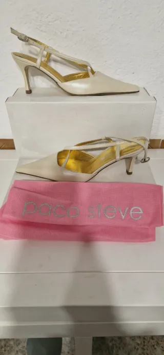 Zapatos de Novia Marfil de Paco Steve