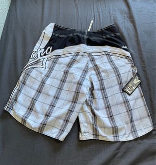 Bañador Largo Billabong Cuadros utilizado una vez.