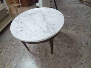 Mesa redonda mármol y madera