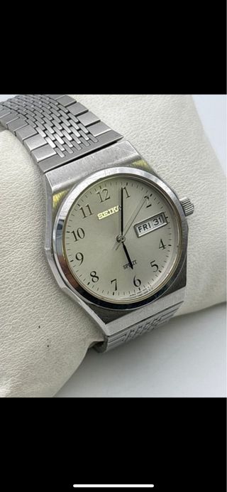 Reloj Seiko Spirit Vintage Plata y Blanco