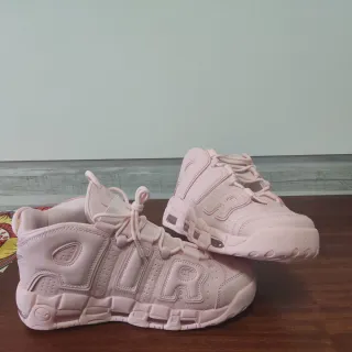 Nike Air More Uptempo Rosa