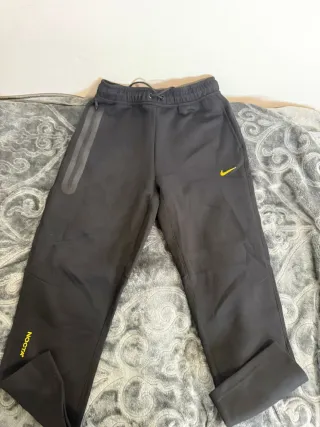 Conjunto Chándal Nike NOCTA Negro Dorado
