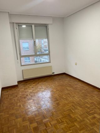 se alquila piso en castillo de ocio 7 en Vitoria