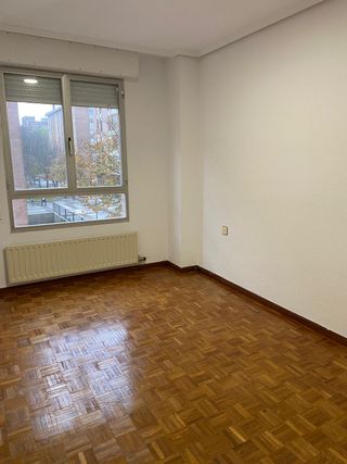 se alquila piso en castillo de ocio 7 en Vitoria