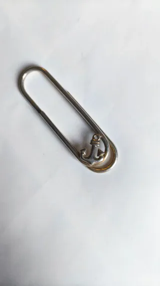 Fermasoldi con ancora in argento