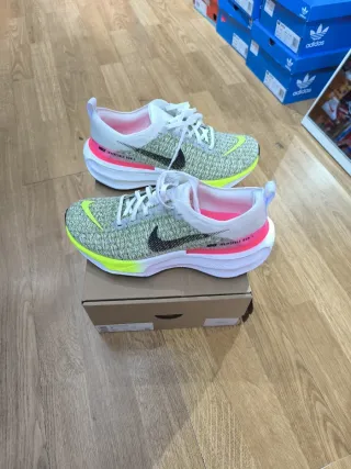 Nike Zoom Invincible Run FK 3 Verde/Blanco