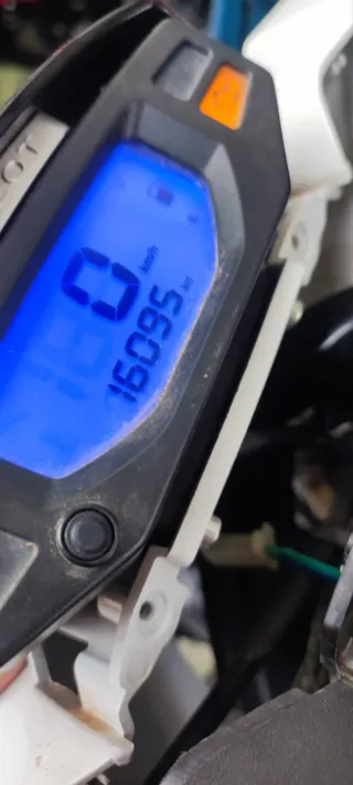 Cuadro instrumentos Peugeot Speedfight 4