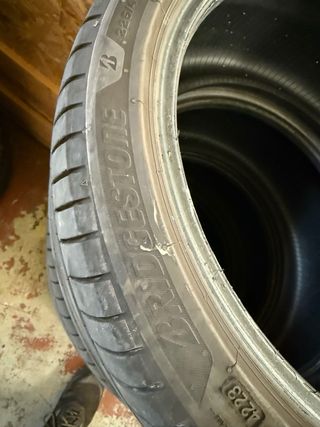 Neumáticos 225/40r18