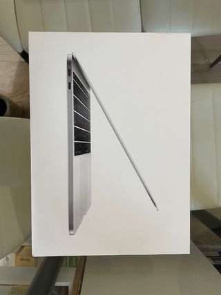 MacBook Pro 13” 2017 8GB RAM 256GB