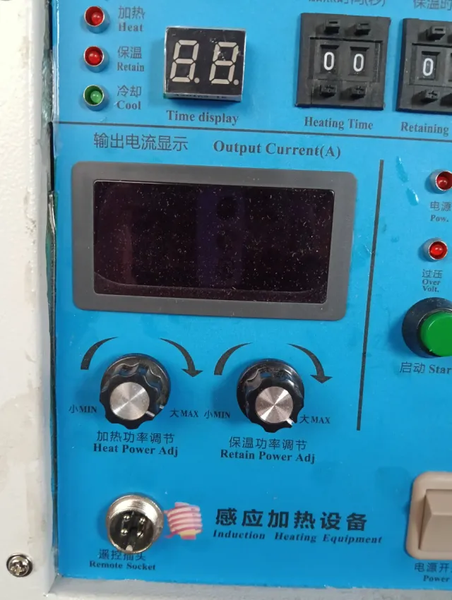 Horno fundición metal soldadura alta frecuencia.