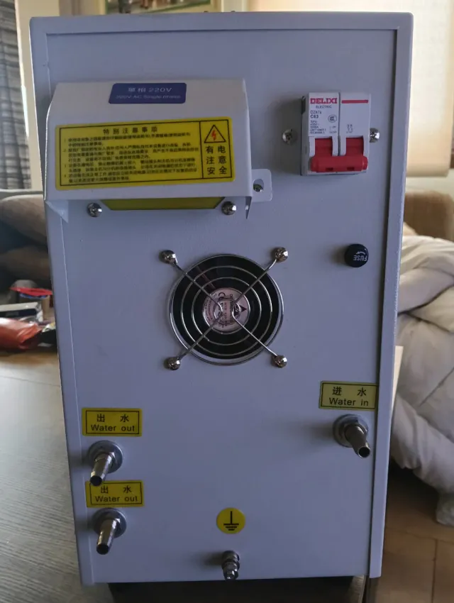 Horno fundición metal soldadura alta frecuencia.