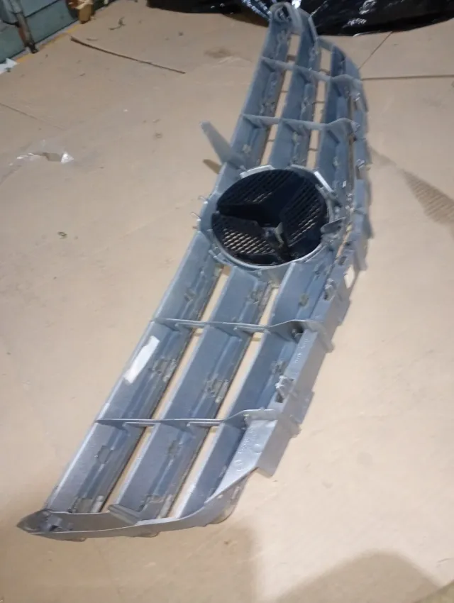 Rejilla frontal Mercedes clase A