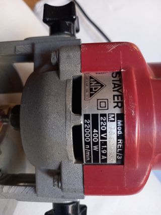 Fresadora manual eléctrica