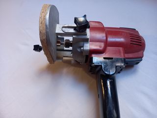 Fresadora manual eléctrica