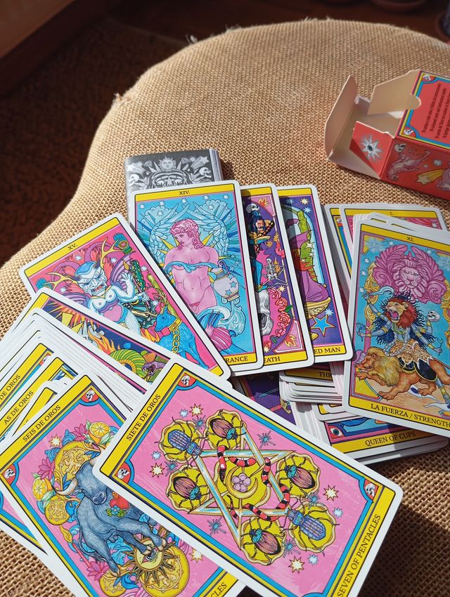 Tarot de El dios de los tres. Sin usar