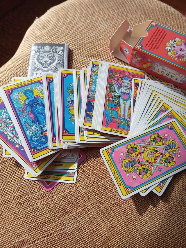 Tarot de El dios de los tres. Sin usar