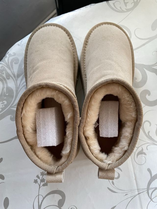 Botas UGG plataforma sand/arena