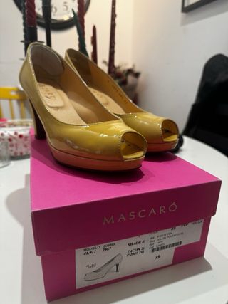 Zapatos Mascaró tacón plataforma amarillos