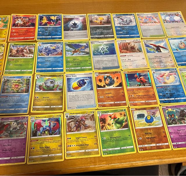 Set Pokémon Cielos Evolutivos Holo y Reverse