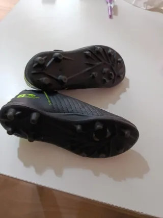 Zapatillas de fútbol para niños kipsta