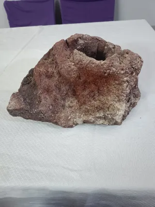 Roccia vulcanica rossa per acquari